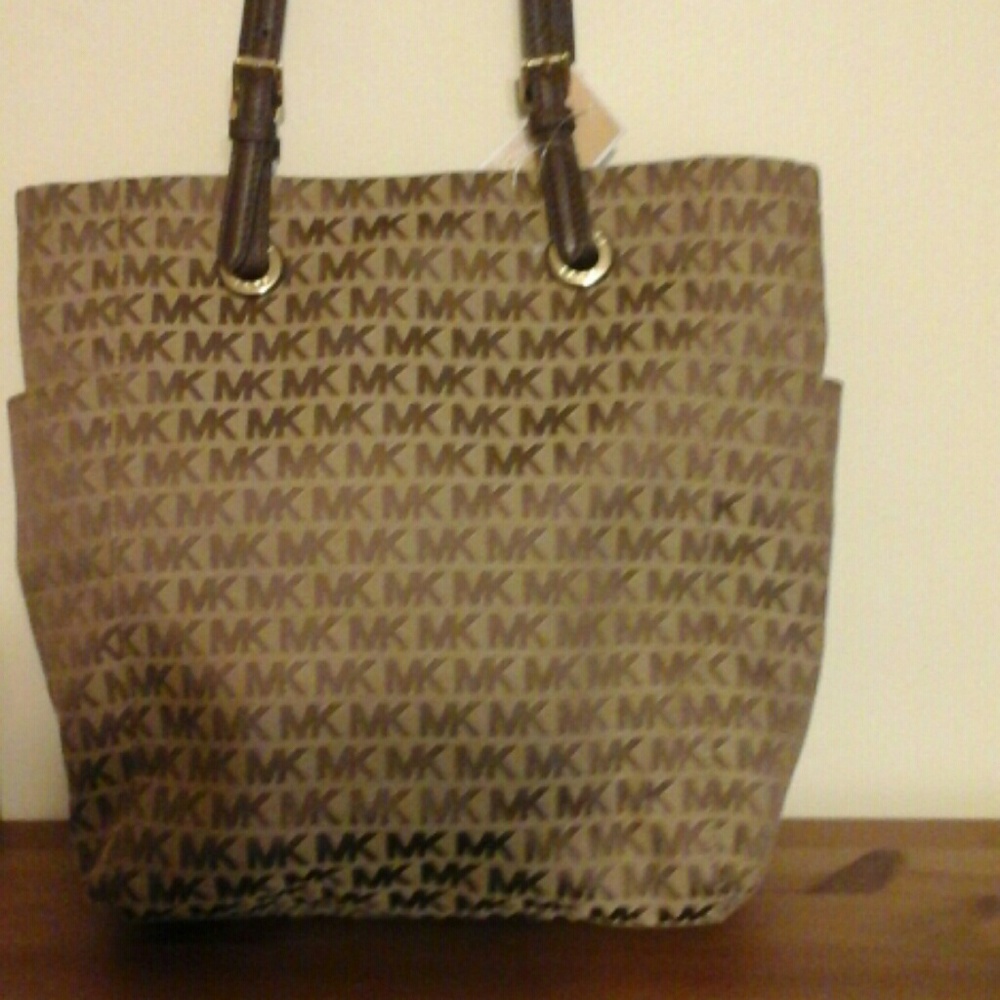 New Michael kors tote (Mocha/tan.